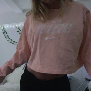 VINTAGE NIKE CREW NECK